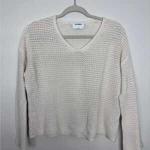 Old Navy Women's V-Neck Sweater in Cream